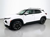 Used 2021 Chevrolet TrailBlazer LT w/ Premium Seating Package image 3