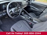 Used 2024 Hyundai Elantra SE image 4