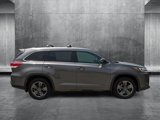 Used 2017 Toyota Highlander Limited Platinum image 4