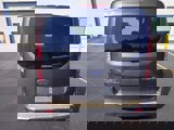 Used 2018 Ford Transit Connect Titanium image 4