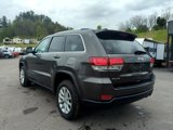 Used 2021 Jeep Grand Cherokee Laredo image 3