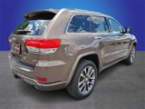 Used 2017 Jeep Grand Cherokee Overland image 5