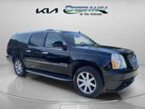 Used 2011 GMC Yukon XL Denali image 3