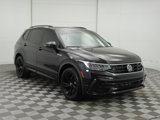 Used 2023 Volkswagen Tiguan SE R-Line image 3