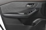 Used 2023 Nissan Rogue SV image 4