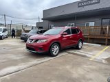 Used 2015 Nissan Rogue SV image 2