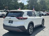 Used 2022 Nissan Rogue SV image 5