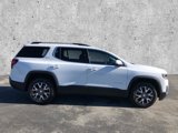 Used 2023 GMC Acadia SLT image 3