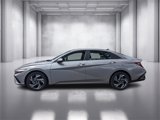 Used 2025 Hyundai Elantra SEL image 2