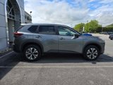 Used 2023 Nissan Rogue SV image 2