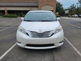 Used 2012 Toyota Sienna XLE image 3