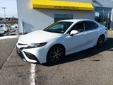 Used 2021 Toyota Camry SE image 3