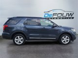Used 2017 Ford Explorer XLT image 2