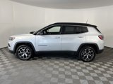 Used 2025 Jeep Compass Limited image 4