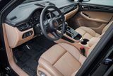Used 2025 Porsche Macan image 2