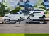 Used 2016 Nissan Rogue SV image 4