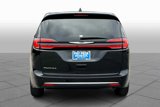 Used 2023 Chrysler Pacifica Touring-L image 4