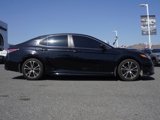 Used 2018 Toyota Camry SE image 3
