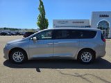Used 2020 Chrysler Pacifica Touring-L image 2