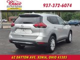 Used 2017 Nissan Rogue SV w/ SV Premium Package image 3