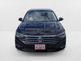 Used 2021 Volkswagen Jetta SE image 2