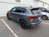 Used 2022 Volkswagen Taos SE w/ Panoramic Sunroof Package image 4