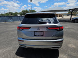 Used 2023 Mitsubishi Outlander SE image 4