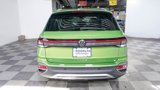 New 2025 Volkswagen Taos SE image 6