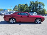 Used 2019 Dodge Challenger SXT image 3