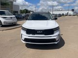 Used 2022 Kia Sorento S w/ Panoramic Sunroof Package image 2