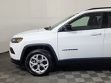 New 2025 Jeep Compass Latitude image 2