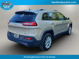 Used 2015 Jeep Cherokee Latitude w/ Comfort/Convenience Group image 5