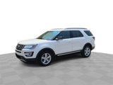Used 2016 Ford Explorer XLT w/ Equipment Group 202A image 4