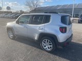 Used 2016 Jeep Renegade Latitude image 6