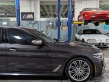 Used 2018 BMW M550i xDrive w/ Dynamic Handling Package image 4