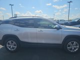 Used 2022 GMC Terrain SLE w/ Driver Convenience Package image 4