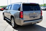 Used 2017 Chevrolet Suburban LT image 3