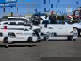 Used 2015 Chrysler Town & Country Touring image 3