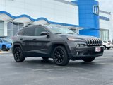 Used 2017 Jeep Cherokee Latitude w/ Comfort/Convenience Group image 2