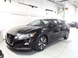 Used 2021 Nissan Altima 2.5 SV image 2