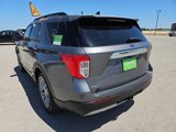 Used 2022 Ford Explorer XLT w/ Equipment Group 202A image 4