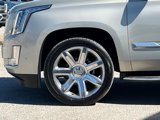 Used 2017 Cadillac Escalade Luxury image 4