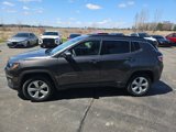 Used 2020 Jeep Compass Latitude image 2