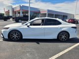Used 2021 Toyota Camry SE image 4