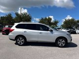 Used 2017 Nissan Pathfinder SL image 4