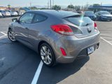 Used 2017 Hyundai Veloster image 3