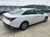 Certified 2024 Hyundai Elantra SE image 4