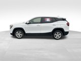 Used 2024 GMC Terrain SLE image 2
