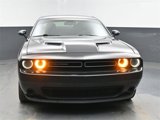 Used 2017 Dodge Challenger SXT image 3