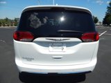 Used 2019 Chrysler Pacifica Touring-L image 4